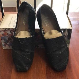 Black glitter Toms